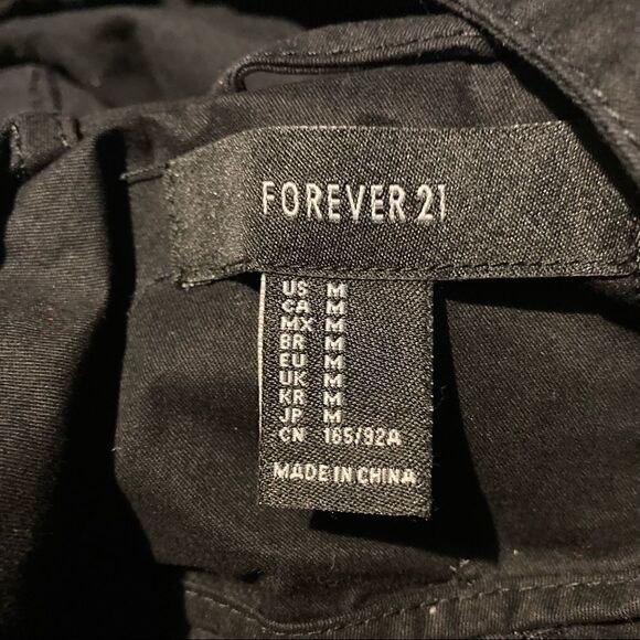 FOREVER 21 Women’s Hooded Jacket Black Size Medium - Picture 10 of 10